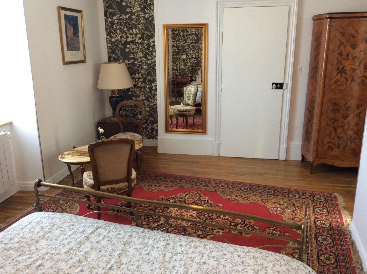 Bed and Breakfast L'Instant Present Pacy-sur-Armancon Екстер'єр фото